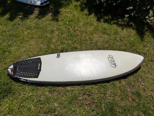 HS Hypto Krypto 5'8" - 31 liter + fins, Watersport en Boten, Golfsurfen, Gebruikt, Shortboard, Ophalen