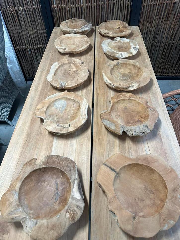 Prachtige robuuste teak schalen ca. 35/40cm., Huis en Inrichting, Woonaccessoires | Schalen en Manden, Nieuw, Schaal, Rond, Hout