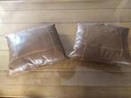 2 stuks vintage cognac leren kleine sierkussens, Huis en Inrichting, Woonaccessoires | Kussens, Ophalen of Verzenden, Zo goed als nieuw