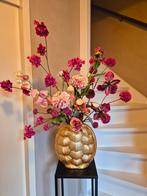 Bordeaux en roze boeket zijde bloemen Incl gouden vaas, Huis en Inrichting, Woonaccessoires | Kunstplanten en Kunstbloemen, Ophalen of Verzenden