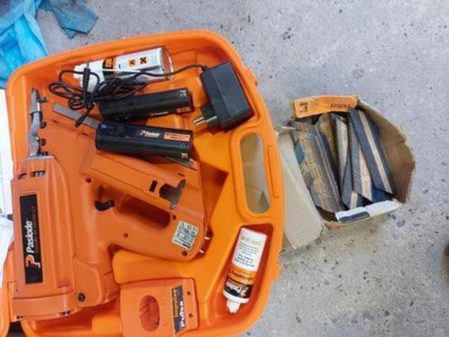 Paslode, schiethamer tacker nagel schieter model IM350/90 CT, Doe-het-zelf en Verbouw, IJzerwaren en Bevestigingsmiddelen, Zo goed als nieuw