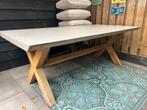 Stevige tuintafel te koop. 300€, Tuin en Terras, Ophalen, Gebruikt, Rechthoekig, Hout