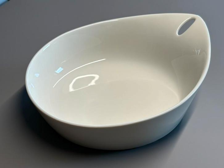 Alessi Faitoo Soosop soep-pasta-salade bord Pilippe Starck, Huis en Inrichting, Keuken | Servies, Zo goed als nieuw, Schaal of Schalen