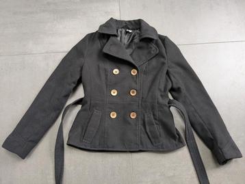Jas zwart knopen kort maat 38 / 40  beschikbaar voor biedingen