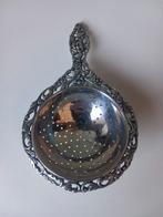 Antiek verzilverende theezeefje., Antiek en Kunst, Antiek | Goud en Zilver, Ophalen of Verzenden