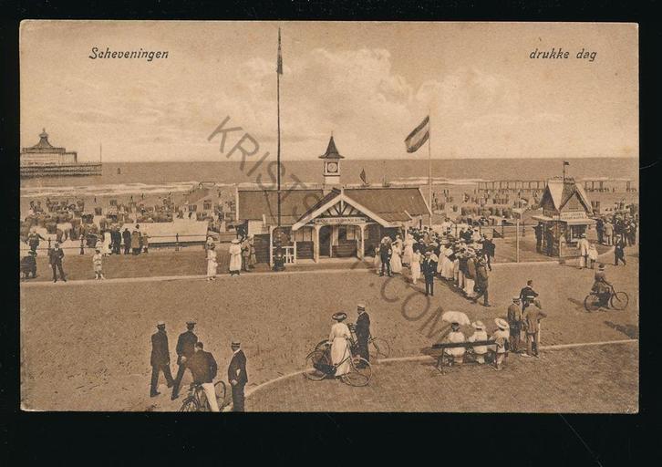 Scheveningen - drukke dag [KRST009-2561, Verzamelen, Ansichtkaarten | Nederland, Ongelopen, Zuid-Holland, 1940 tot 1960, Verzenden