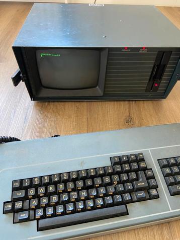 Vintage Kaypro 10 Usa Portable computer beschikbaar voor biedingen