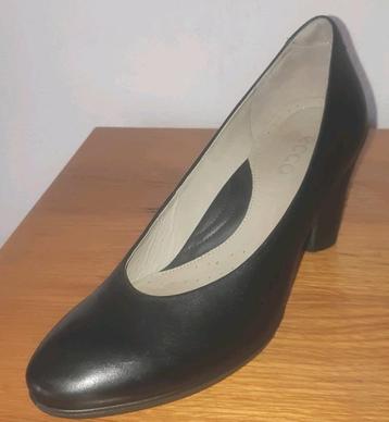 ECCO leren pumps. SPLINTERNIEUW. Maat 41. beschikbaar voor biedingen