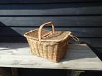 Riet picknick mand, Hobby en Vrije tijd, Picknickmanden, Ophalen, Zo goed als nieuw, Zonder inhoud