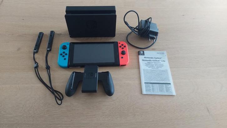 Nintendo Switch met 9 games en accessoires, Spelcomputers en Games, Spelcomputers | Nintendo Switch, Zo goed als nieuw, Switch Original