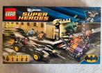 Lego DC Comics 6864 Batmobile and the Two-Face Chase Nieuw, Kinderen en Baby's, Speelgoed | Duplo en Lego, Ophalen of Verzenden