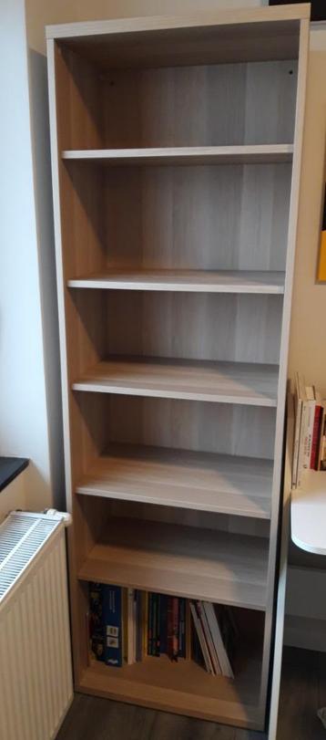 IKEA boekenkast (193 x 60 x 40 cm) beschikbaar voor biedingen