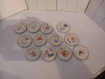 JBS servies theetips / bonbon schaaltjes de 12 maanden beschikbaar voor biedingen