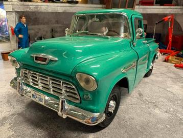 1:18 Ertl Chevrolet pickup 1955 zonder doos beschikbaar voor biedingen