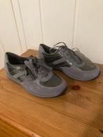 Aparte grijze suede lak leren schoenen van Medicus, mt 39,5, Kleding | Dames, Schoenen, Pumps, Medicus, Verzenden, Zo goed als nieuw