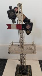 Antiek speelgoed modelspoorweg seinpaal en draaischijf, Ophalen