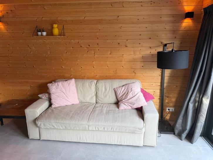 Slaapbank, Huis en Inrichting, Slaapkamer | Slaapbanken, Zo goed als nieuw, 90 cm, 200 cm, Tweepersoons, Beige, Ophalen