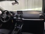 Audi Q2 35 TFSI Epic LED Leder Stoelverwarming Navigatie Cli, Auto's, Audi, Voorwielaandrijving, 4 cilinders, Bedrijf, 19 km/l