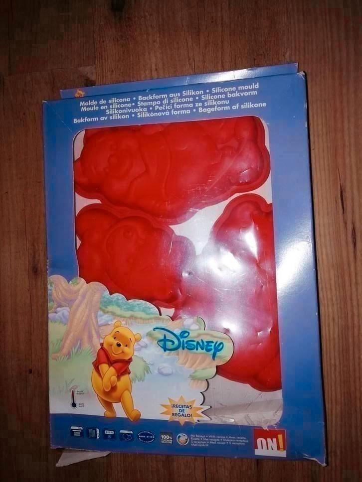 Winnie de Pooh bakvormen, nooit gebruikt, Hobby en Vrije tijd, Taarten en Cupcakes maken, Zo goed als nieuw, Taarten of Cupcakes
