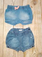 2 korte jeans broekjes. Maat 74, Kinderen en Baby's, Babykleding | Maat 74, Meisje, Ophalen of Verzenden, Zo goed als nieuw, Hema