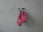 Nieuwe fuchsia/roze zwemschoentjes/waterschoentjes maat 25, Ophalen of Verzenden, Nieuw, Meisje, Zwemschoenen