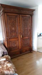 Normandische kast +/- 1820 (pracht exemplaar), Ophalen