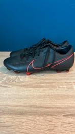 Voetbalschoenen Nike maat 41, Sport en Fitness, Maat XS of kleiner, Ophalen of Verzenden, Zo goed als nieuw, Schoenen