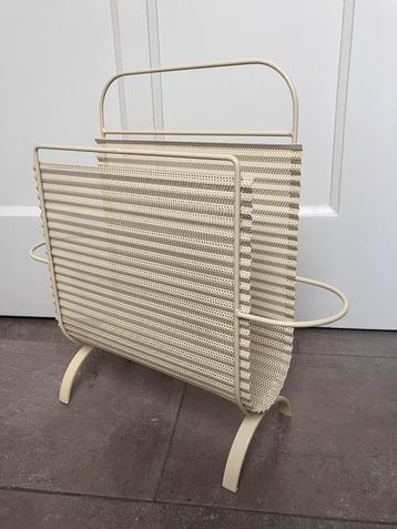 Vintage tijdschriftenrek Pilastro - Mathieu Mategot beschikbaar voor biedingen