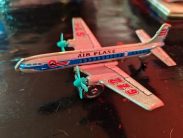 Air plane vliegtuig  beschikbaar voor biedingen