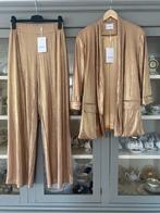 Broekpak goud Est seven maat L Nieuw, Kleding | Dames, Kostuum of Pak, Overige kleuren, Maat 42/44 (L), Ophalen of Verzenden
