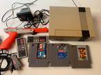 Nintendo nes compleet met 3 spellen, Ophalen of Verzenden, Zo goed als nieuw, Met 2 controllers
