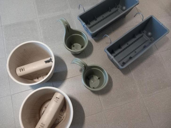 6 balkon plantenbakken / bloemenbakken Ehv, geldrop mierlo, Tuin en Terras, Bloembakken en Plantenbakken, Kunststof, Balkon, Minder dan 30 cm