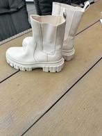 Stradivarius Laarzen - Maat 37, Ophalen of Verzenden, Zo goed als nieuw, Beige, Lage of Enkellaarzen