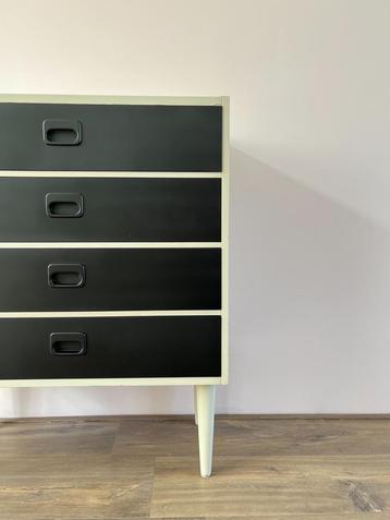 XL retro vintage ladekast / dressoir. Mid century. beschikbaar voor biedingen