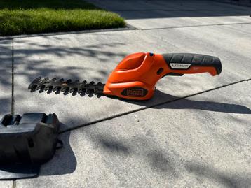 Black en decker heggenschaar. beschikbaar voor biedingen