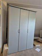 Gratis af te halen grijze kledingkast 3deurs, Huis en Inrichting, Kasten | Kledingkasten, Ophalen, Gebruikt, 50 tot 75 cm, 200 cm of meer
