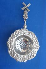 Zilveren thee zeefje met molen, Antiek en Kunst, Antiek | Bestek, Verzenden