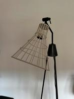 Vloerlamp industrieel - 175cm - driepoot witte kap staal E27, Ophalen, Gebruikt, Metaal, 150 tot 200 cm
