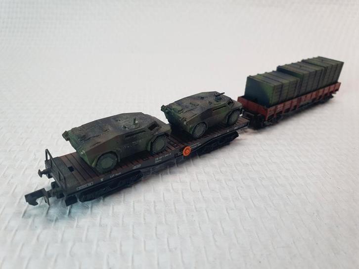 2 N Spoor Wagons Fleischmann & Arnold - Militaire Lading, Hobby en Vrije tijd, Modeltreinen | N-Spoor, Gebruikt, Wagon, Fleischmann