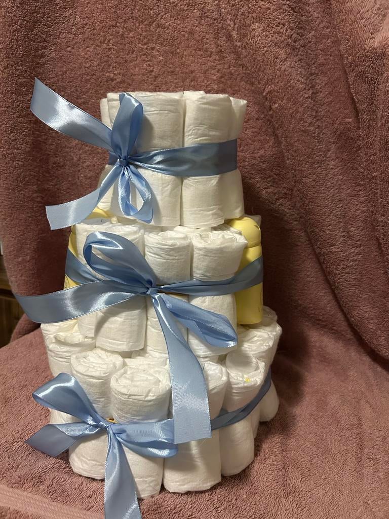 Nieuwe luiertaart met Zwitsal en knuffel - maat 2, Ophalen of Verzenden, Nieuw, Kraamcadeau