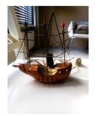 retro houten/klomp met een zeiltje tafellamp, Ophalen of Verzenden, Gebruikt, Hout, Minder dan 50 cm