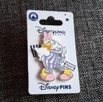 Katrien Duck pyjama pin - Disneyland Parijs (nieuw), Ophalen of Verzenden, Nieuw, Speldje of Pin