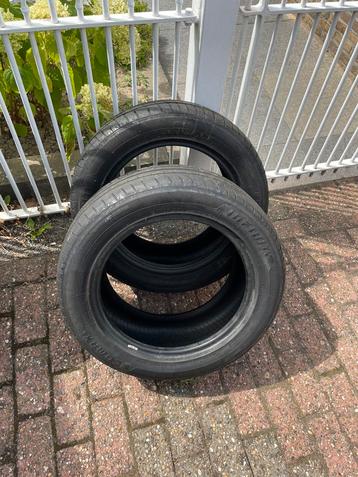 2x 215/55 R16 97W zomerbanden beschikbaar voor biedingen