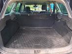 Ford Focus station kofferbakmat en hondenrek, Ophalen, Zo goed als nieuw