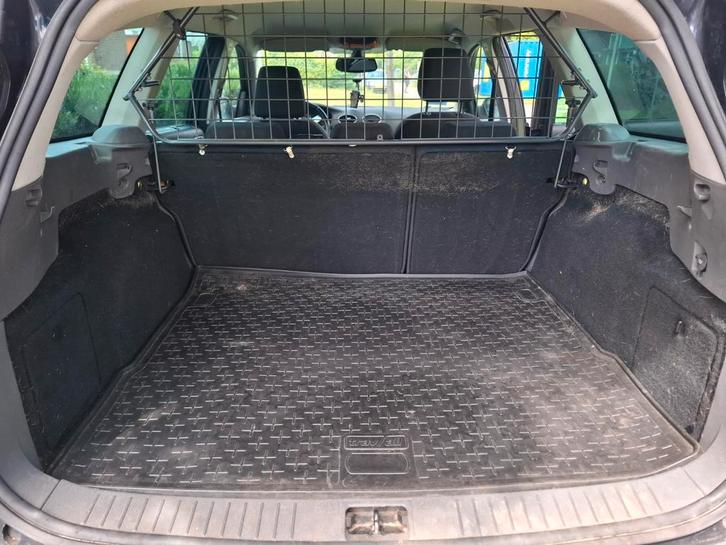 Hondenrek Ford Focus station 2007, Auto diversen, Hondenrekken, Zo goed als nieuw, Ophalen