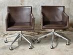 2 x arper masai stoelen bruin leer setprijs, Huis en Inrichting, Ophalen, Gebruikt, Twee, Bruin