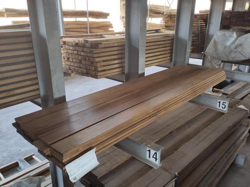 Thermisch verduurzaamd Fraké, geschaafd, 2550x20x135 mm., Tuin en Terras, Palen, Balken en Planken, Zo goed als nieuw, Planken
