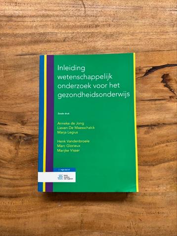 Inleiding wetenschappelijk onderzoek voor het gezondheidsond beschikbaar voor biedingen