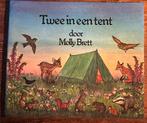 Twee in een tent door Molly Brett, Ophalen of Verzenden, Zo goed als nieuw, Molly Brett, Prentenboek