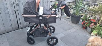 Mooie Combiwagen met Autostoeltje beschikbaar voor biedingen